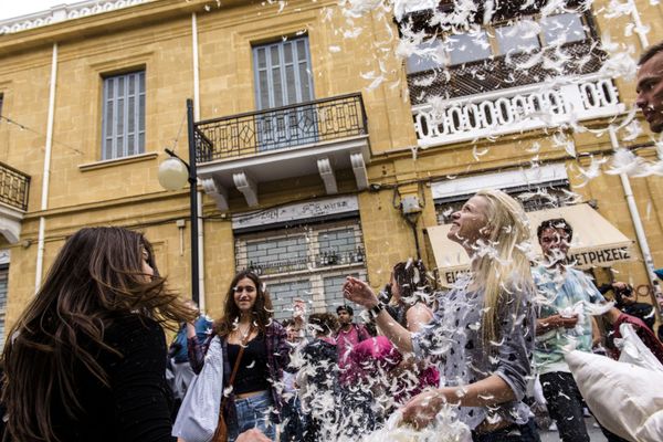 International Pillow Fight Day: Feathered Fun Around the World International Pillow Fight Day: Feathered Fun Around the World - Sputnik International