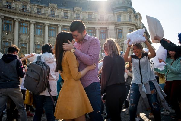 International Pillow Fight Day: Feathered Fun Around the World International Pillow Fight Day: Feathered Fun Around the World - Sputnik International