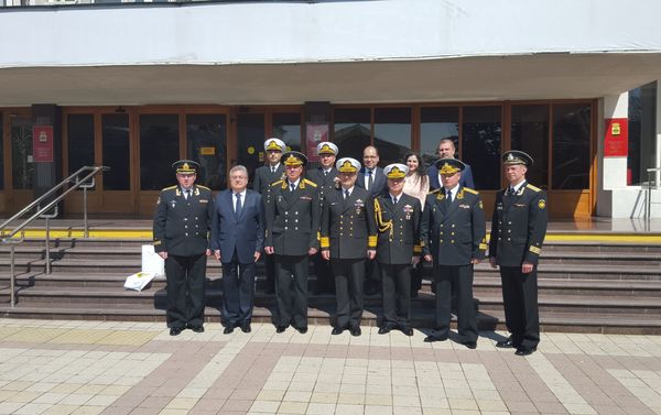 Turkish warships arrive st Russia's southern port of Novorossiysk Turkish warships arrive st Russia's southern port of Novorossiysk - Sputnik International