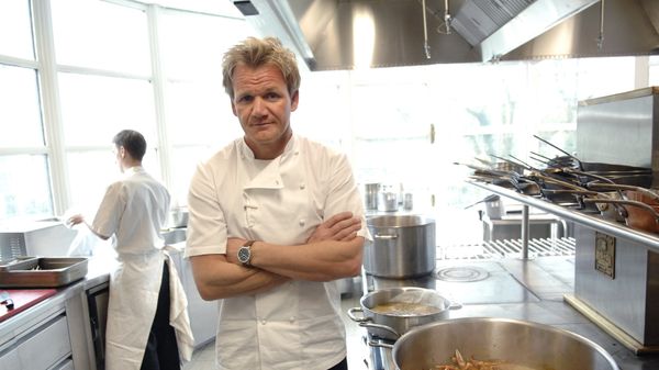 British chef Gordon Ramsay poses at the Trianon palace restaurant on March 20, 2008 in Versailles, west of Paris. - Sputnik International