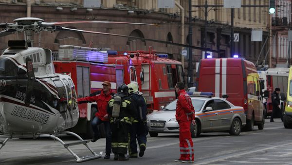 General view of emergency services attending the scene outside Sennaya Ploshchad metro station, following explosions in two train carriages in St. Petersburg, Russia, April 3, 2017 General view of emergency services attending the scene outside Sennaya Ploshchad metro station, following explosions in two train carriages in St. Petersburg, Russia, April 3, 2017 - Sputnik International