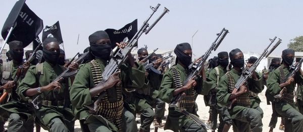 In this Thursday, Feb. 17, 2011 file photo, hundreds of newly trained al-Shabab fighters perform military exercises in the Lafofe area some 18 km south of Mogadishu, in Somalia In this Thursday, Feb. 17, 2011 file photo, hundreds of newly trained al-Shabab fighters perform military exercises in the Lafofe area some 18 km south of Mogadishu, in Somalia - Sputnik International