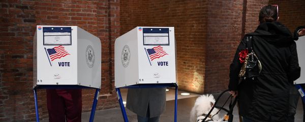 People vote at the Brooklyn Museum polling station in the Brooklyn borough of New York City on November 8, 2016 People vote at the Brooklyn Museum polling station in the Brooklyn borough of New York City on November 8, 2016 - Sputnik International
