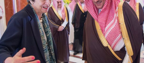 Saudi Arabian Crown Prince Muhammad bin Nayef welcomes British Prime Minister Theresa May in Riyadh, Saudi Arabia, April 4, 2017. Saudi Arabian Crown Prince Muhammad bin Nayef welcomes British Prime Minister Theresa May in Riyadh, Saudi Arabia, April 4, 2017. - Sputnik International
