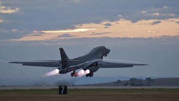 A US B-1B Lancer bomber taking off. File photo  - Sputnik International