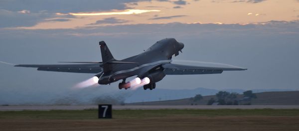 A US B-1B Lancer bomber taking off. File photo - Sputnik International