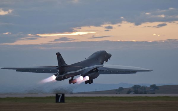 A US B-1B Lancer bomber taking off. File photo A US B-1B Lancer bomber taking off. File photo - Sputnik International