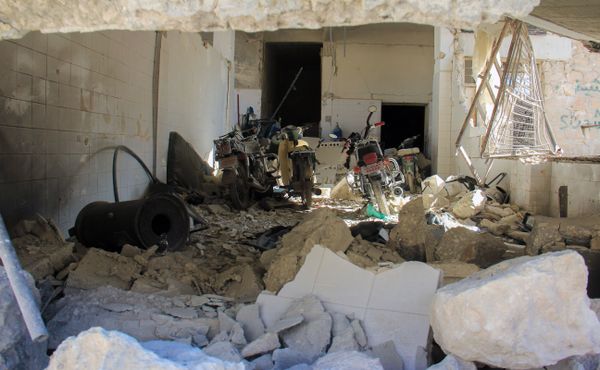 A picture taken on April 4, 2017 shows destruction at a hospital in Khan Shaykhun in the northwestern Syrian Idlib province, following a suspected toxic gas attack. A picture taken on April 4, 2017 shows destruction at a hospital in Khan Shaykhun in the northwestern Syrian Idlib province, following a suspected toxic gas attack. - Sputnik International