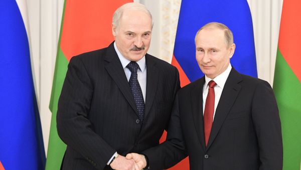 Russian President Vladimir Putin, right, and Belarusian President Alexander Lukashenko - Sputnik International