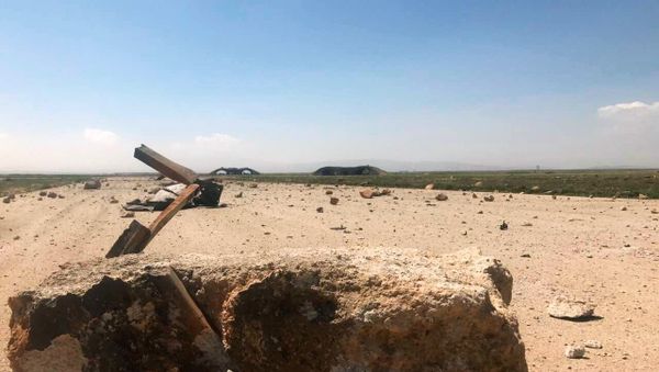 US missile attack on the Syrian airfield US missile attack on the Syrian airfield - Sputnik International