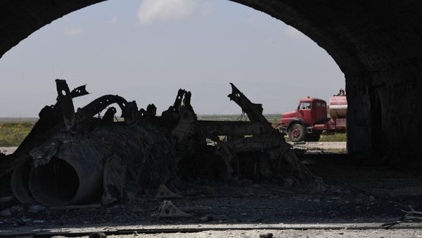 US missile attack on the Syrian airfield US missile attack on the Syrian airfield - Sputnik International