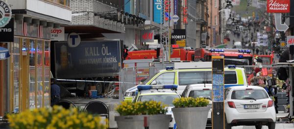 People were killed when a truck crashed into department store Ahlens on Drottninggatan, in central Stockholm, Sweden April 7, 2017. People were killed when a truck crashed into department store Ahlens on Drottninggatan, in central Stockholm, Sweden April 7, 2017. - Sputnik International