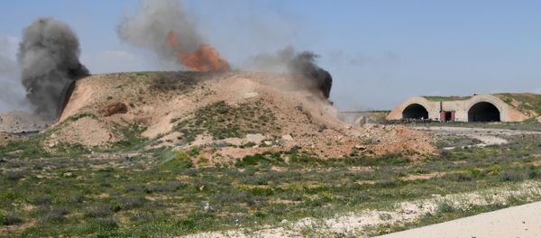 Aftermath of the US missile attack on a Syrian military airbase - Sputnik International