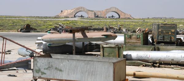 Aftermath of the US missile attack on a Syrian military airbase - Sputnik International