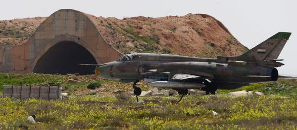 Syrian Air Force Resumes Flights From US-Attacked Airfield Syrian Air Force Resumes Flights From US-Attacked Airfield - Sputnik International