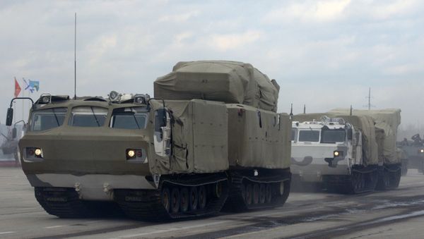 A DT-30 Vityaz all-terrain tracked carrier, due to be used in the Arctic, during a drill held ahead of the military parade on Red Square on May 9, 2017 - Sputnik International