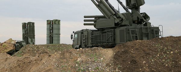 The Pantsir-S1 short-to-medium range gun-missile system at Russian Airbase in Syria - Sputnik International