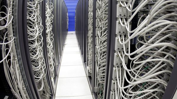 Cables connect server racks - Sputnik International