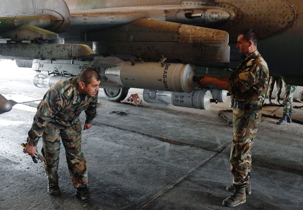 Syrian Air Force Base Back in Operation One Day After US Missile Attack Syrian Air Force Base Back in Operation One Day After US Missile Attack - Sputnik International