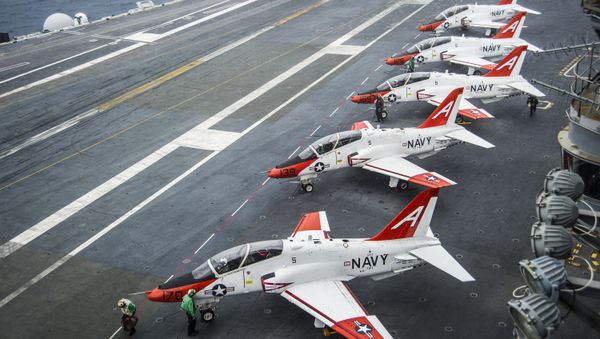 T-45C Goshawks from Training Air Wing One on the flight deck of the aircraft carrier USS George Washington - Sputnik International