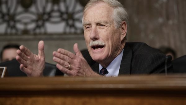 Senate Armed Services Senate Committee member Sen. Angus King, I-Maine questions Gen. John Nicholson, the top U.S. commander in Afghanistan on Capitol Hill in Washington, Thursday, Feb. 9, 2017 Senate Armed Services Senate Committee member Sen. Angus King, I-Maine questions Gen. John Nicholson, the top U.S. commander in Afghanistan on Capitol Hill in Washington, Thursday, Feb. 9, 2017 - Sputnik International