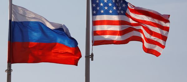 National flags of Russia and the US - Sputnik International
