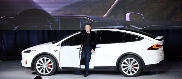 Elon Musk, CEO of Tesla Motors Inc., introduces the Model X car at the company's headquarters Tuesday, Sept. 29, 2015, in Fremont, California, US. Elon Musk, CEO of Tesla Motors Inc., introduces the Model X car at the company's headquarters Tuesday, Sept. 29, 2015, in Fremont, California, US. - Sputnik International
