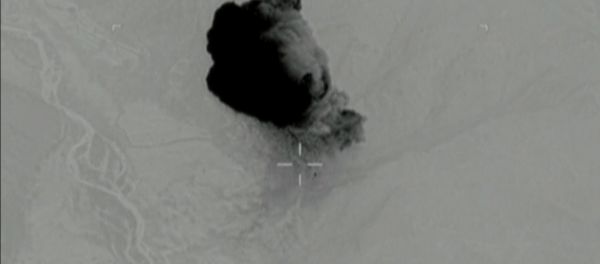 Still image taken from a video released by the U.S. Department of Defense on April 14, 2017 shows the moment the mother of all bombs struck the Achin district of the eastern province of Nangarhar, Afghanistan Still image taken from a video released by the U.S. Department of Defense on April 14, 2017 shows the moment the mother of all bombs struck the Achin district of the eastern province of Nangarhar, Afghanistan - Sputnik International