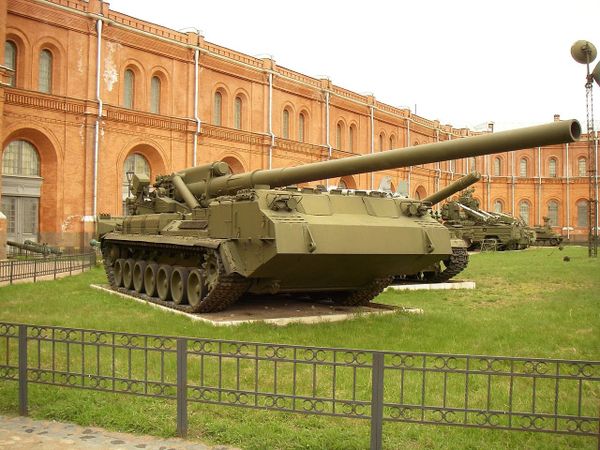 Russian Army Receives Modernised Version of Powerful Malka Heavy Artillery Gun - Producer - Sputnik International