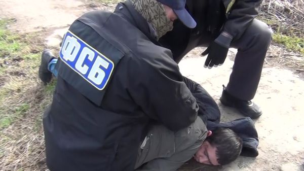 Azimov Abror Akhralovich, one of the suspected organizers of the St. Petersburg Metro explosion, being detained by the FSB - Sputnik International