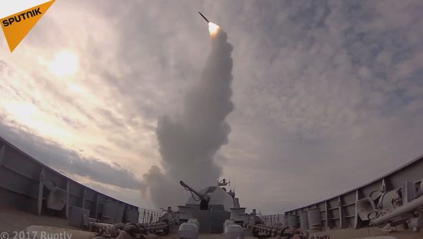 Russia’s Baltic Fleet Drills - Sputnik International