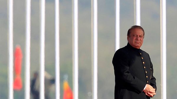 Pakistan's Prime Minister Nawaz Sharif attends the Pakistan Day military parade in Islamabad, Pakistan, March 23, 2017 - Sputnik International