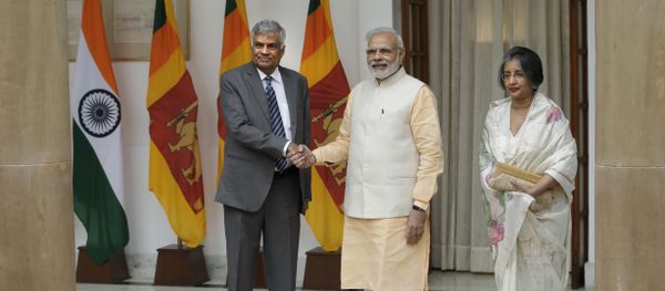 Indian Prime Minister Narendra Modi, center, poses with his Sri Lankan counterpart Ranil Wickremesinghe for a photo next to his wife Maitree Wickremasinghe in New Delhi, India, Wednesday, Oct. 5, 2016. Indian Prime Minister Narendra Modi, center, poses with his Sri Lankan counterpart Ranil Wickremesinghe for a photo next to his wife Maitree Wickremasinghe in New Delhi, India, Wednesday, Oct. 5, 2016. - Sputnik International