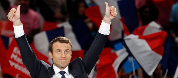 Emmanuel Macron, head of the political movement En Marche !, or Onwards !, and candidate for the 2017 French presidential election, attends a campaign political rally at the AccorHotels Arena in Paris, France, April 17, 2017. Emmanuel Macron, head of the political movement En Marche !, or Onwards !, and candidate for the 2017 French presidential election, attends a campaign political rally at the AccorHotels Arena in Paris, France, April 17, 2017. - Sputnik International