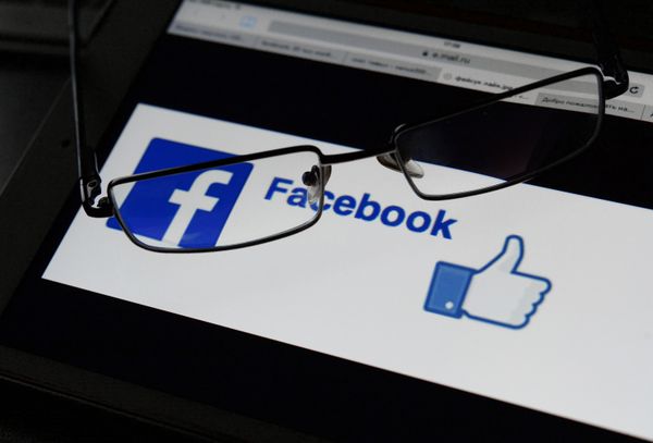 A Facebook logo A Facebook logo - Sputnik International