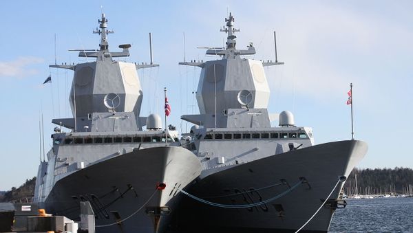 Frigates KNM Fridtjof Nansen and KNM Helge Ingstad, in Oslo Frigates KNM Fridtjof Nansen and KNM Helge Ingstad, in Oslo - Sputnik International