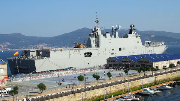 The L-61 Juan Carlos I in Vigo Strategic Projection Ship Juan Carlos I of the Spanish Navy, moored at the liners dock in Vigo.  - Sputnik International