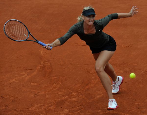 Guess Who's Back? Queen of the Tennis Court Maria Sharapova Returns to Action - Sputnik International