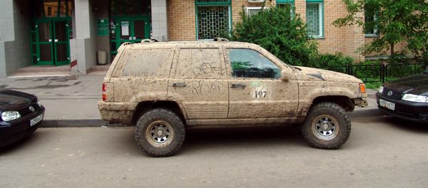A mud-stained car A mud-stained car - Sputnik International
