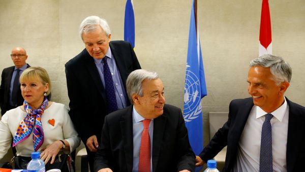 (L-R) Sweden's Foreign Minister Margot Wallstrom, Stephen O'Brien, U.N. Under-Secretary-General for Humanitarian Affairs, U.N. Secretary General Antonio Guterres and Swiss Foreign Minister Didier Burkhalter arrive at the High-level Pledging Event for the Humanitarian Crisis in Yemen at the United Nations in Geneva, Switzerland April 25, 2017 - Sputnik International