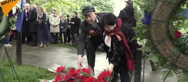 US and Russian WWII Vets Commemorated Elbe Day US and Russian WWII Vets Commemorated Elbe Day - Sputnik International