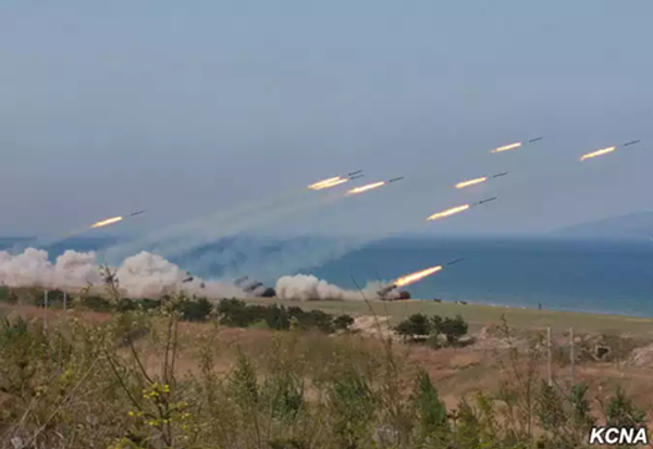 A military drill marking the 85th anniversary of the establishment of the Korean People's Army A military drill marking the 85th anniversary of the establishment of the Korean People's Army - Sputnik International