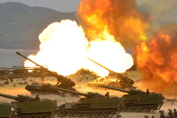 KPA self-propelled artillery in action KPA self-propelled artillery in action - Sputnik International