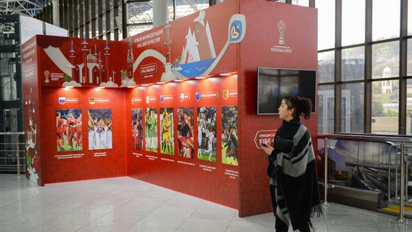 A stand with the 2017 Confederations Cup logo at the Sochi International Airport - Sputnik International