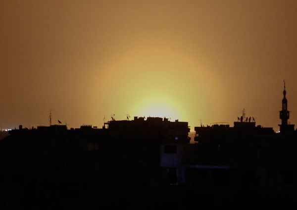 A photo taken from the rebel-held town of Douma shows flames rising in the distance which are believed to be coming from Damascus International Airport following an explosion early in the morning of April 27, 2017 A photo taken from the rebel-held town of Douma shows flames rising in the distance which are believed to be coming from Damascus International Airport following an explosion early in the morning of April 27, 2017 - Sputnik International