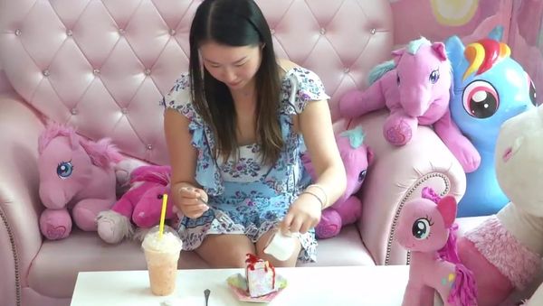 Bangkok's Unicorn Cafe - Sputnik International