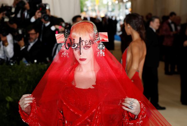 Met Gala 2017: Celebrities Show Off Jaw-Dropping Red Carpet Looks - Sputnik International