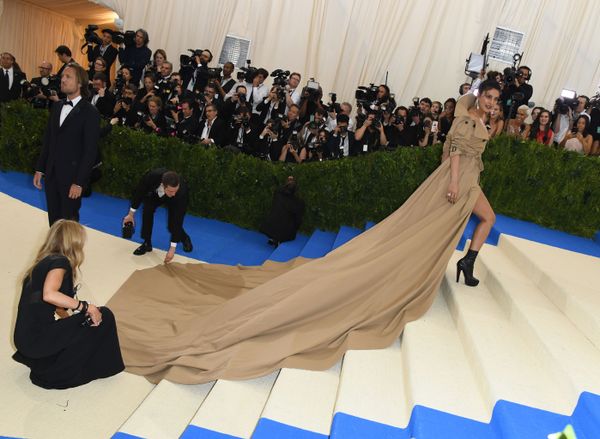 Met Gala 2017: Celebrities Show Off Jaw-Dropping Red Carpet Looks - Sputnik International