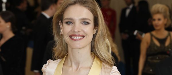 Met Gala 2017: Celebrities Show Off Jaw-Dropping Red Carpet Looks Met Gala 2017: Celebrities Show Off Jaw-Dropping Red Carpet Looks - Sputnik International