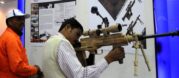 An Indian exhibition visitor takes aim with a Punj Lloyd's Gepard GM6LYNX rifle at the DefExpo 2010 in New Delhi. (File) An Indian exhibition visitor takes aim with a Punj Lloyd's Gepard GM6LYNX rifle at the DefExpo 2010 in New Delhi. (File) - Sputnik International